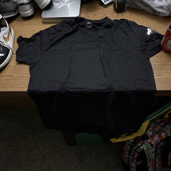 True Religion Men's Size Large Premium 100% Cotton V-Neck Logo T-Shirt Black New - Picture 1 of 5